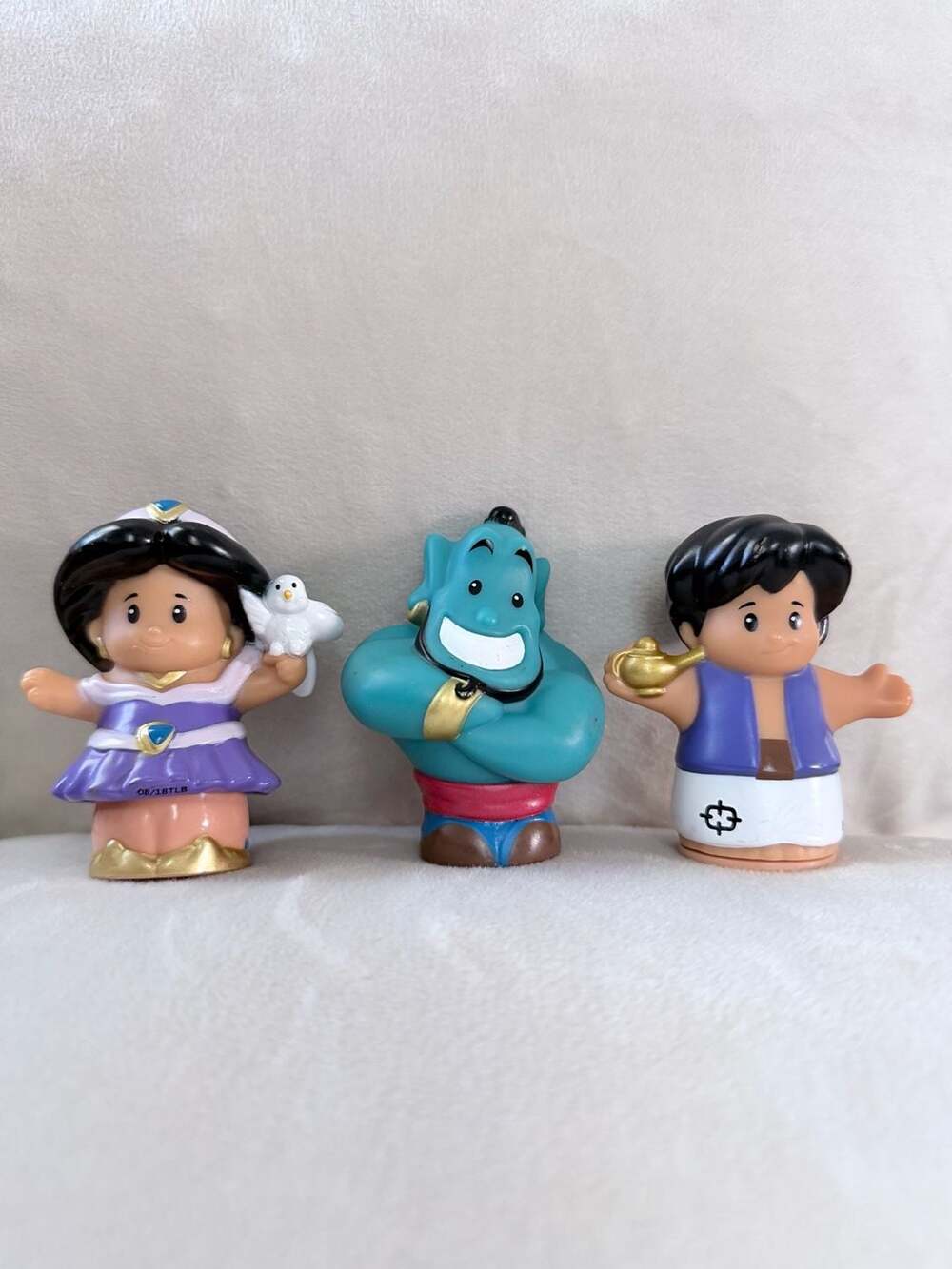 Fisher-Price Little People Disney Aladdin Jasmine and Genie 3-Piece Figure Set